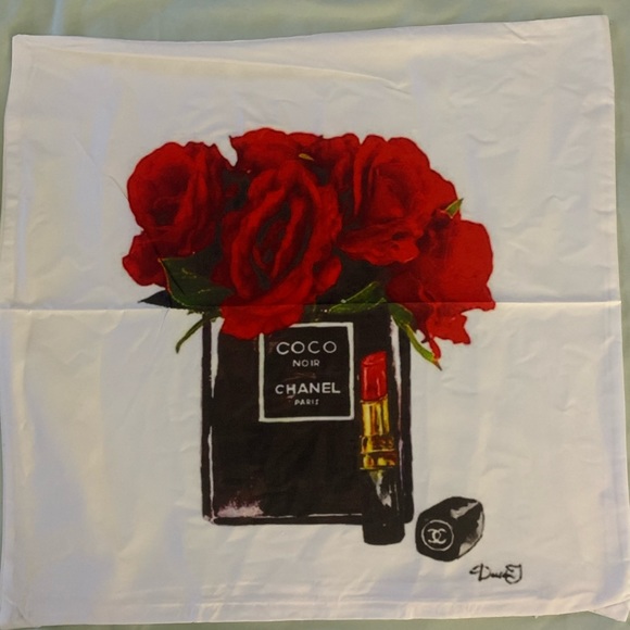 New Black & Red Floral Throw Pillow Cover - Picture 2 of 2